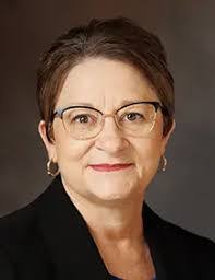 Lacey Stokes's Instagram, Twitter & Facebook