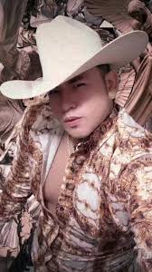 Rey Sin Corona Me Llaman