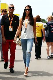 Der pilot hat juristen eingeschaltet. Minttu Raikkonen Love Her Style Simple Outfits Casual Style