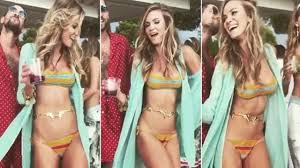 Check spelling or type a new query. Il Ballo In Bikini Di Fiammetta Cicogna Corriere Tv