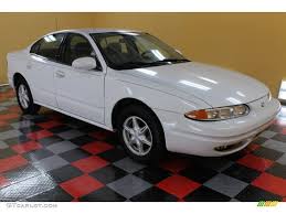 Image result for Arctic White 2000 GM