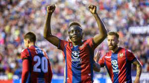 ¡buenas tardes y bienvenidos a la retransmisión, en vivo y en directo online, del levante vs barcelona ! Laliga Levante 5 4 Barcelona Emmanuel Boateng Scores The First Hat Trick Of His Career Against Barcelona Marca In English