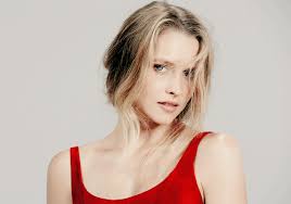 She began her career with roles in such films as bedtime stories (2008), the sorcerer's apprentice (2010), and take me home tonight (2011). Gorgeous Teresa Palmer Photos Facebook