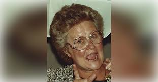 Kimberly Brinton's Instagram, Twitter & Facebook