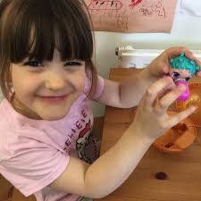 Keeley Shaw's Instagram, Twitter & Facebook