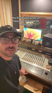 Little shout out to Paradise Recorders in Orange County California.  #recordingstudio #producertok #musictok #musicproducer #recordingengineers