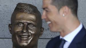Jul 02, 2021 · am 31. Ronaldo Statue Ble Hanet Og Latterliggjort Na Har Kunstneren Gjort Et Nytt Forsok
