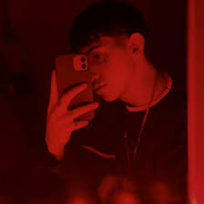 Andrea Cordon's Instagram, Twitter & Facebook