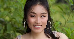 Ca sĩ Minh Thư: Từng áp lực vì là 'cháu gái Lam Trường'