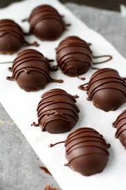 Chocolate Caramel Easter Eggs Dairy Free Recette En 2020 Recette Idee Recette Bon Plat