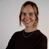 80+ Profile mit dem Suchbegriff „Ost“