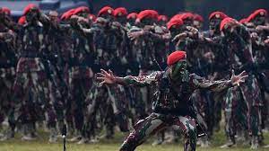  29 Gambar Keren Tni Indonesia Foto Aksi Prajurit Di Hut Kopassus Download Kisah Kopassus Tni Ad Merayap 4 Km Demi Menyus Gambar Kartun Gambar Keren Gambar