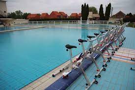 aquabiking a la piscine art deco de bruay labuissiere excellente seance sous le soleil