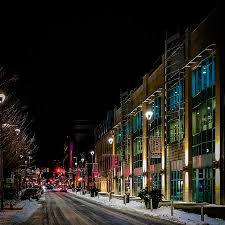More news for dundas street » Dundas Street Looking East Bud Center Is On The Right Picture Of London Ontario Tripadvisor