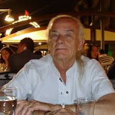 Amazon.com: Wayne Au: books, biography, latest update