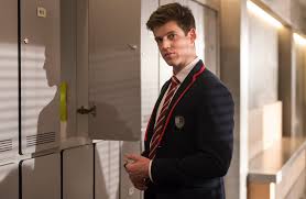 Stylized as e l i t ǝ) is a spanish thriller teen drama streaming television series created for netflix by carlos montero and darío madrona. What Happened At The End Of Elite Season 1 A Refresher