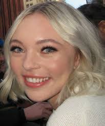 Taylor Hickson's Instagram, Twitter & Facebook