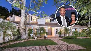 Apr 06, 2021 · a decade ago, kim richards and her younger sister kyle richards made headlines for one of the biggest celebrity sibling feuds ever seen on tv. Kyle Richards Re Lists Former Bel Air Home Variety