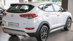 The tucson's cabin also receives a the new tucson offers eight appealing exterior colors and three interior color environments. 2017 Hyundai Tucson Turbo Exterior And Interior Youtube