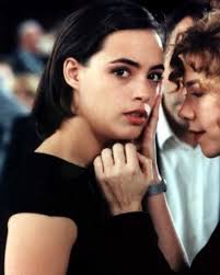Scene starts when christiana (bérénice bejo) came to know what color is ulrich (heath ledger) wearing that night. Berenice Bejo Famousfix