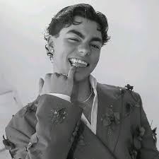 ✿❀ 𝕄𝔸ℝ𝕀 𝔹𝔸ℝ𝕋𝕆ℕ ❀✿＊* (@malachibartonm)