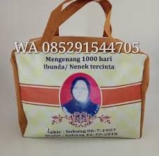 Maybe you would like to learn more about one of these? Sudah Tahu Tradisi 1000 Hari Nah Inilah 10 Rekomendasi Souvenir Yang Paling Cocok Untuk Tradisi 1000 Hari