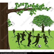 Jungen fußball spielen clipart bild | royalty free vektorgrafiken, vorlagen und bilder zu günstigen preisen. Kinder Spielen Fussball Im Park Stockfoto 13640802 Bildagentur Panthermedia