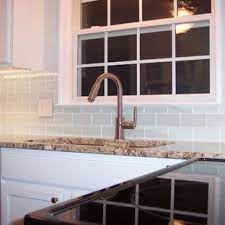 Inspired by the tiles that line new york city subway stops, subway tiles have been on the rise ever since they were discovered in 1904—and for good reason. White Glass Subway Tile Houzz