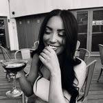 Candice Guthrie's Instagram, Twitter & Facebook