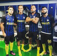Dando jus ao nome, o inter de milão rapidamente se impôs no futebol italiano e com uma equipa giuseppe meazza, que é a lenda maior do inter de milão e uma das maiores de todo o futebol italiano. Inter De Milao Brasil Home Facebook