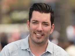 This is Johnathan Scott's biggest painting 'pet peeve'