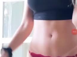 Erome Tay Cerqueira gostosa mostrando sua bunda - Porno Xota