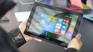 Yoga 3 pro sendiri sebenarnya dijual dengan harga normal rp 18 juta. Harga Laptop Touchscreen Terbaik Gadget Keren Layar Sentuh Dari Sejutaan Nomor 3 Core I5 Lho Halaman 1 Tribunstyle Com