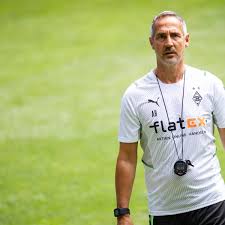 Eintracht frankfurts trainer adi hütter. Hutter Erlautert Ich Bleibe Aussage