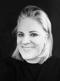 Jill Thayer's Instagram, Twitter & Facebook