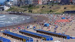 A 10 días de la vuelta del tren ya se vendieron más de 7000 pasajes el 25 de enero se restableció el servicio luego de cinco años paralizado. Noticias Sobre Pinamar Hoy 13 02 Noticias Economicas Financieras Y De Negocios El Cronista Noticias Economicas Financieras Y De Negocios El Cronista