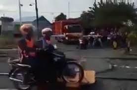 Check spelling or type a new query. Cerita Di Balik Motor Yang Sering Lintasi Rel Kereta Api Mobimoto Com