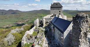 Évszakok a négy évszak szépségei.: Index Kultur Ujabb Kozepkori Emlekkel Gazdagodott Az Orszag