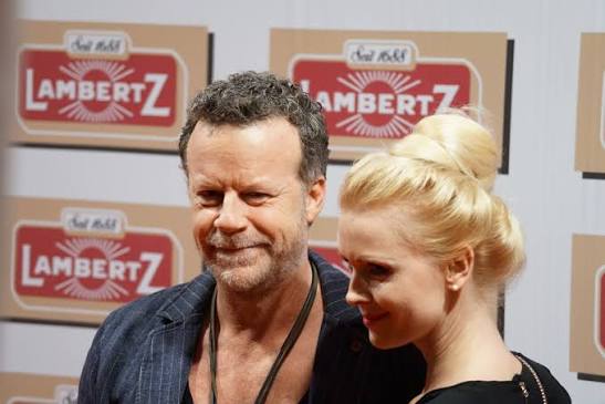 File:Jenke von Wilmsdorff mit Freundin Mia Bergmann.JPG - Wikimedia Commons