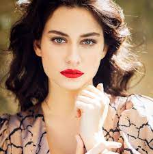 Alessia is a girl's name of italian origin meaning defending warrior. Alessia Scriboni Attrice Home Facebook
