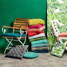 Unsere Klassiker Sind Mit Neuen Farben Zuruck Butlers Com Butlers Sitzkissen Stuhlkissen Kissen Seatcus Pillows Throw Pillows Sweet Home