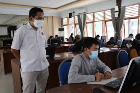 Stem akamigas cepu kabupaten blora provinsi jawa tengah, menampilkan peluang terhadap putra / putri terbaik dari penduduk lazim atau beasiswa dari instansi / perusahaan / pemkab / pemprov untuk dididik program diploma iv di stem akamigas menjadi tenaga profesional siap kerja. Stem Akamigas Itu Unik Jadi Harus Tetap Unik Pem Akamigas Cepu