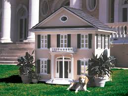 27 Innovative Doghouse Designs Diy A small are of the house was used as a garden having a mix of plant types. 27 innovative doghouse designs diy