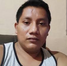 HELICONIA. (HELICONIA ROSTRATA) Impresionante flor, que sobresale por su  belleza exótica. Pertenece a la familia Heliconiacease, que habita en las  selvas tropicales de México, Centroamérica y Suramérica. En Guatemala, es  ampliamente cultivada