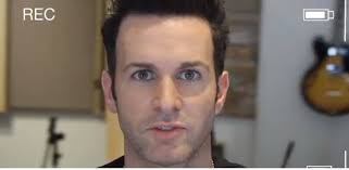 axel_todo es dulce cuando esta en tu voz