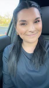 Hello to another happy, sunny day with a pink eyeshadow look