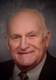 Evan Lash's Instagram, Twitter & Facebook