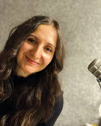 Well, Wednesday is here and it feels like Monday! 🤷🏻‍♀️ I think I'm in a  time warp 😳 What's going