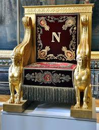 Before this new style, american furniture was highly inspired by british trends, which encouraged light, thin and elegant forms. Empire Furniture Style Design History Styylish