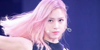 press 190830 itzy on the way to music bank rehearsal __ __ @itzy.all.in.us #itzy #있지 #midzy #믿지 #ryujin #류진 #shinryujin #신류진 #itzicy. Metkstar